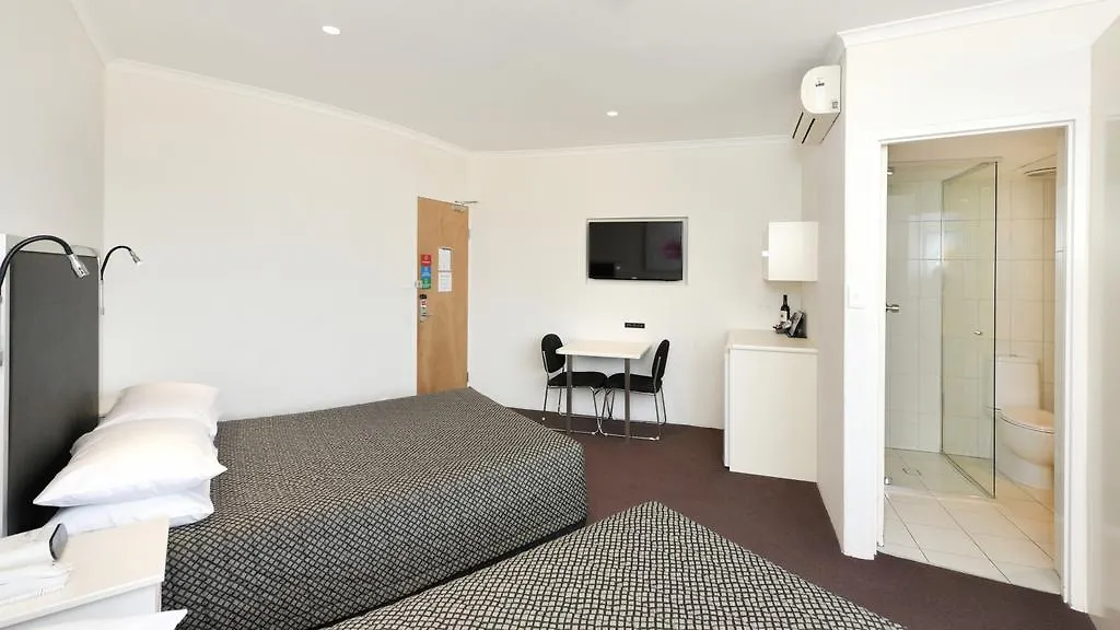 Atlantic Tower Motor Inn Adelaide 3*,